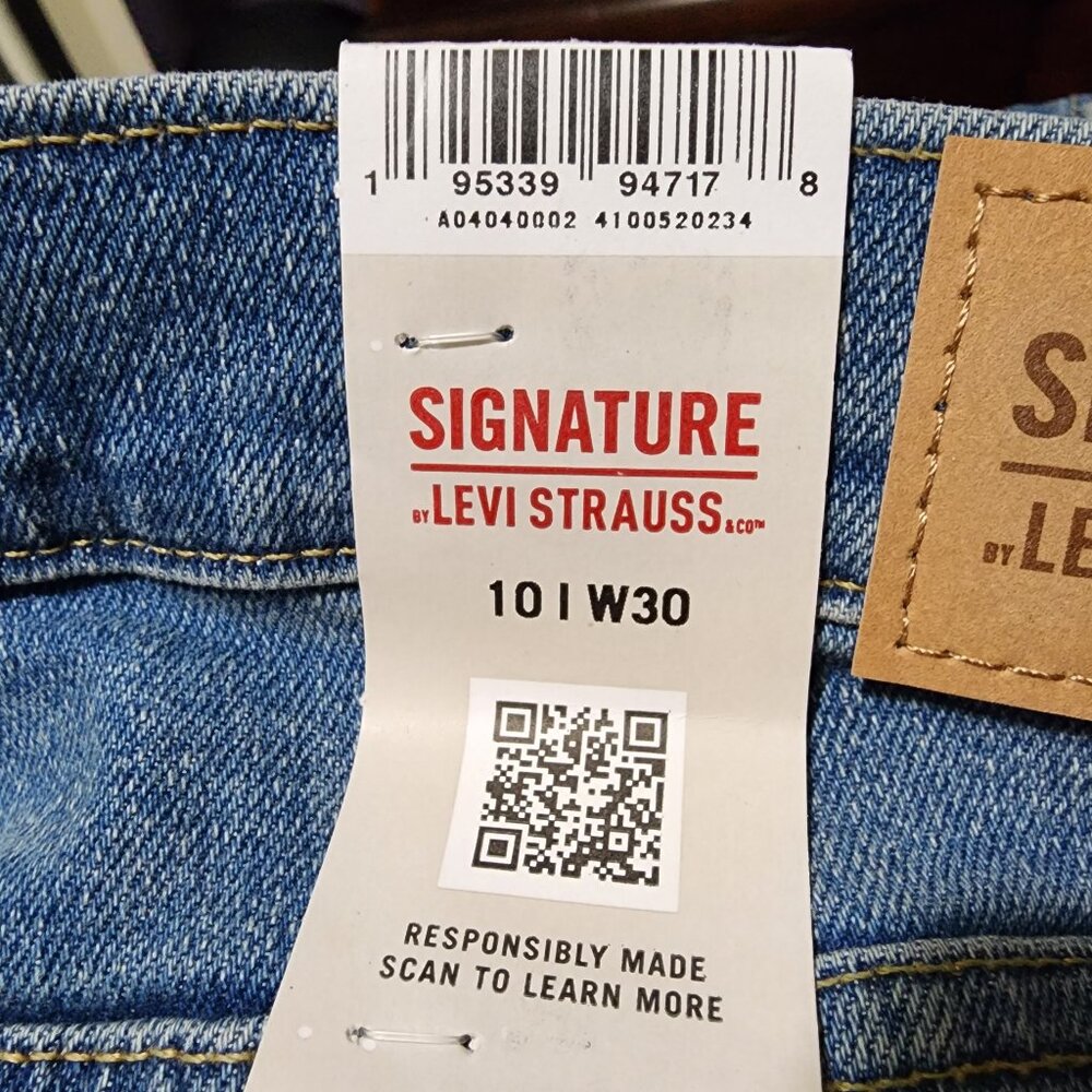 Signature by Levi Strauss Womens Heritage High Rise Straight Super Stretch Denim - Picture 4 of 10